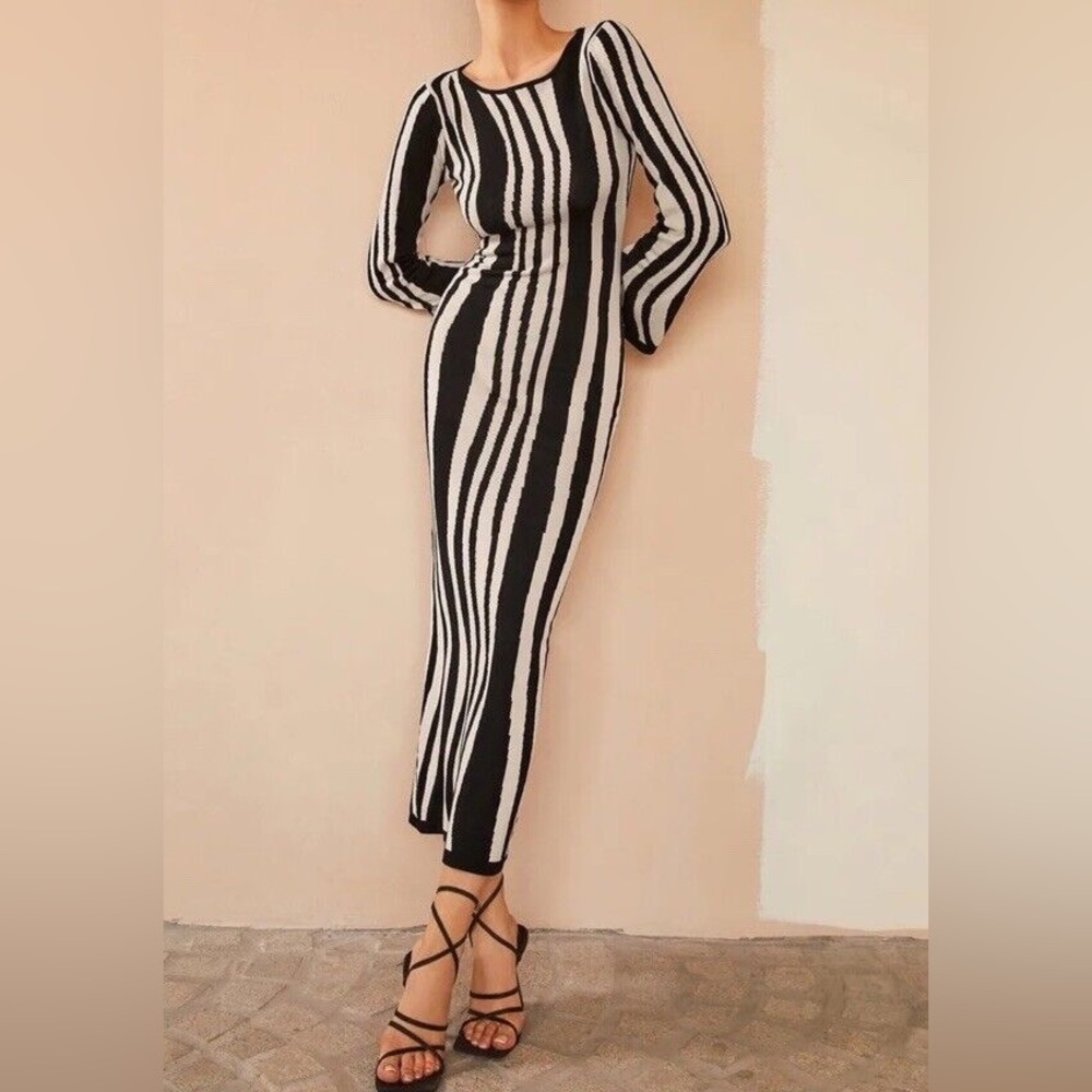Chic Black and White Striped Maxi Dress